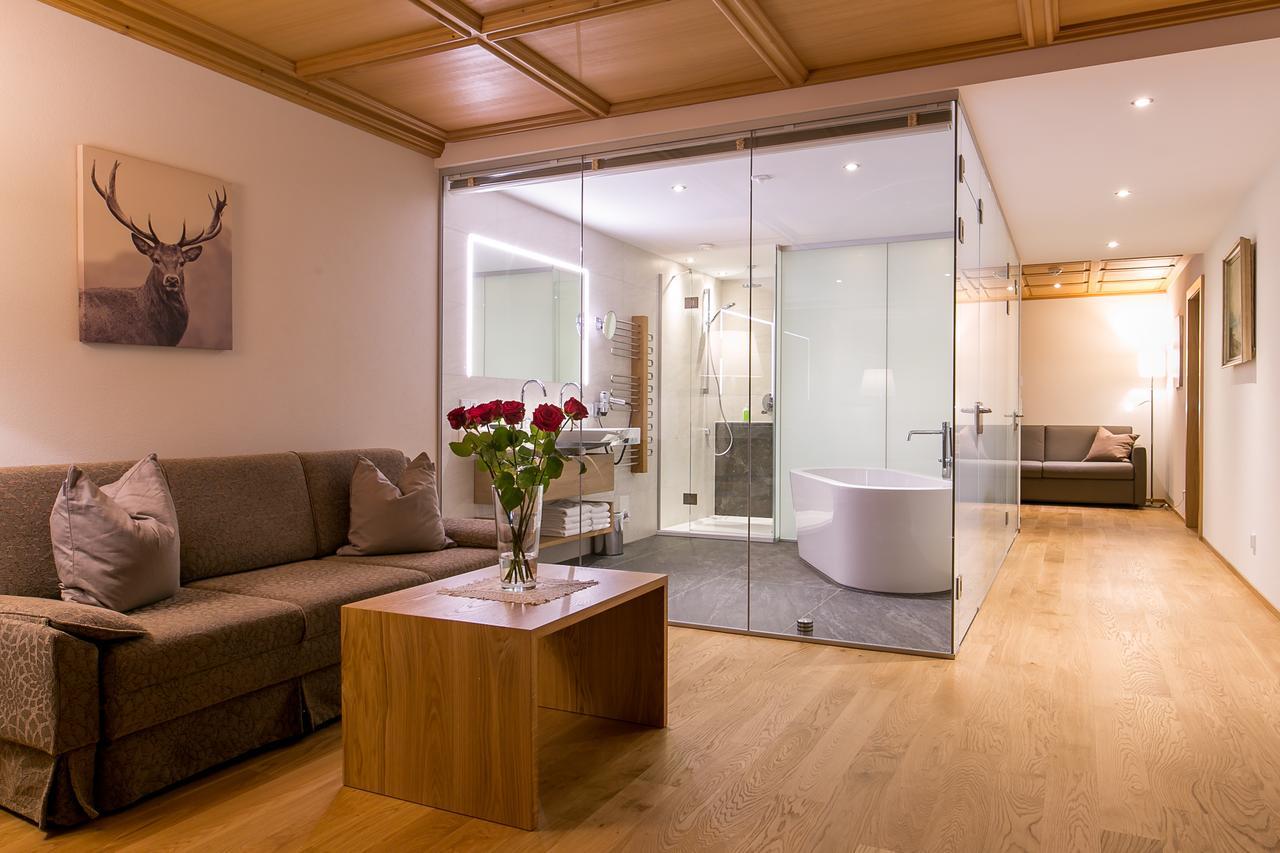 Damuelser Hof - Wellness & Spa Esterno foto
